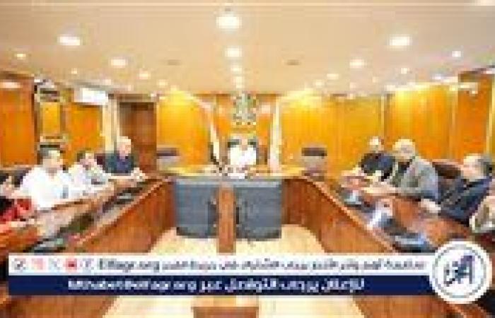 محافظ أسيوط يواصل لقاءاته مع أصحاب شركات السياحة لدفع الحركة السياحية بالمحافظة