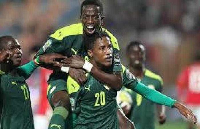 السنغال تستهل حملة الدفاع عن اللقب أمام أفريقيا ...