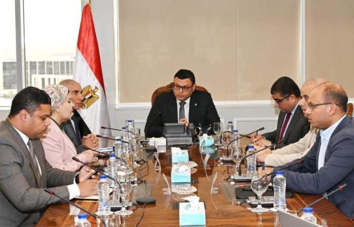 شاملة خدمات عقارية وتراخيص بناء .. «الشربينى» يتابع موقف خدمات البوابة الإلكترونية لهيئة المجتمعات العمرانية الجديدة