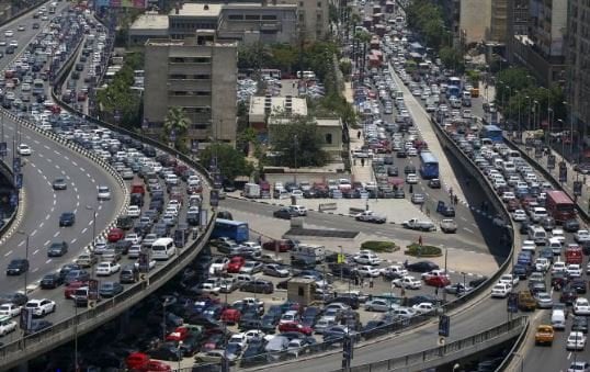 اعرف طريقك.. كثافات مرورية على أغلب طرق ومحاور القاهرة والجيزة